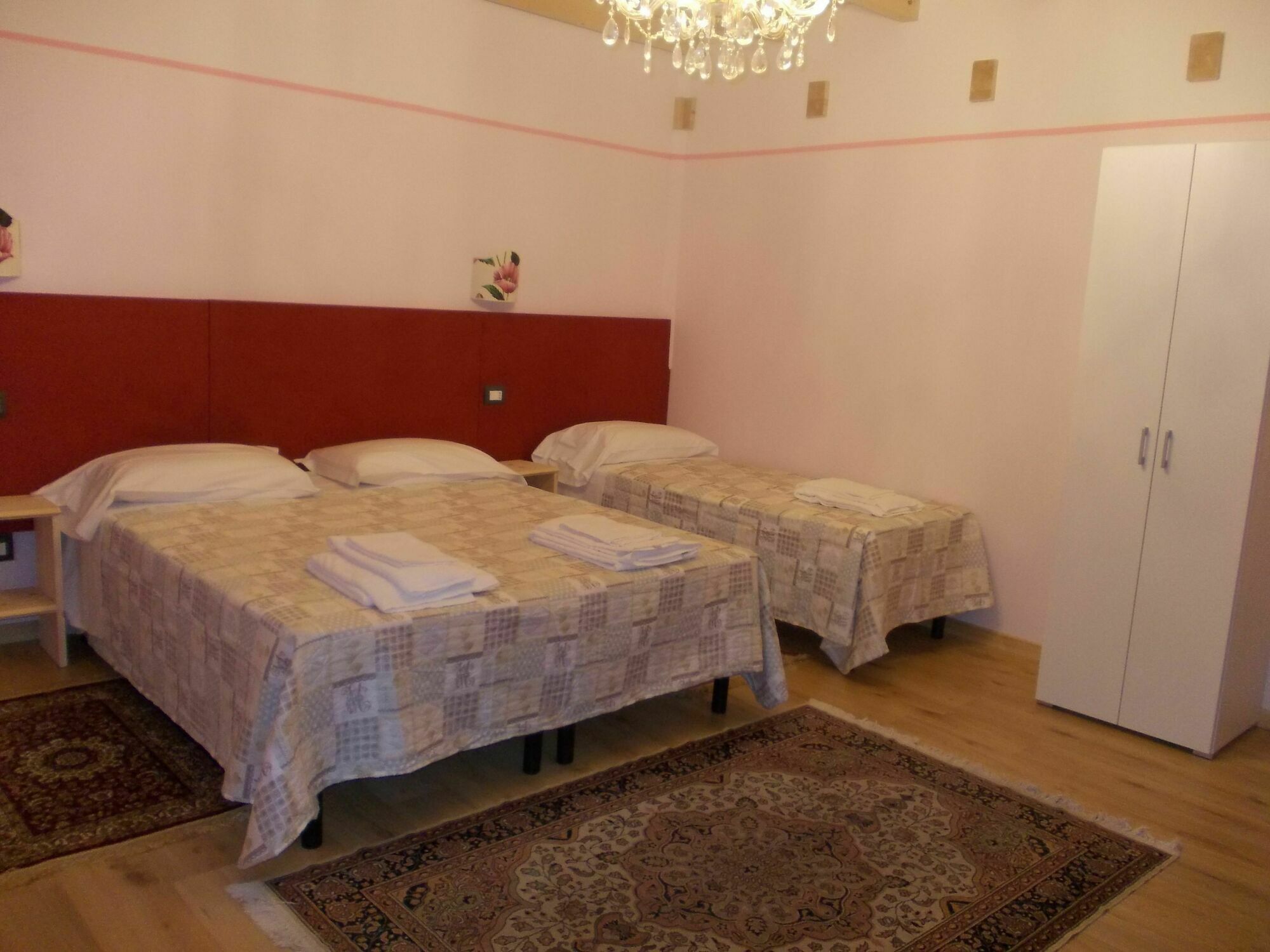 Отель Romagnoli 36 Верона Экстерьер фото