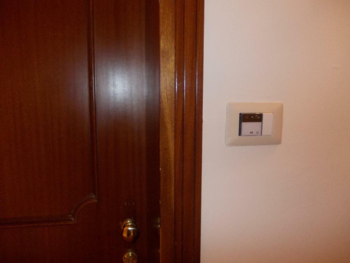 Отель Romagnoli 36 Верона Экстерьер фото
