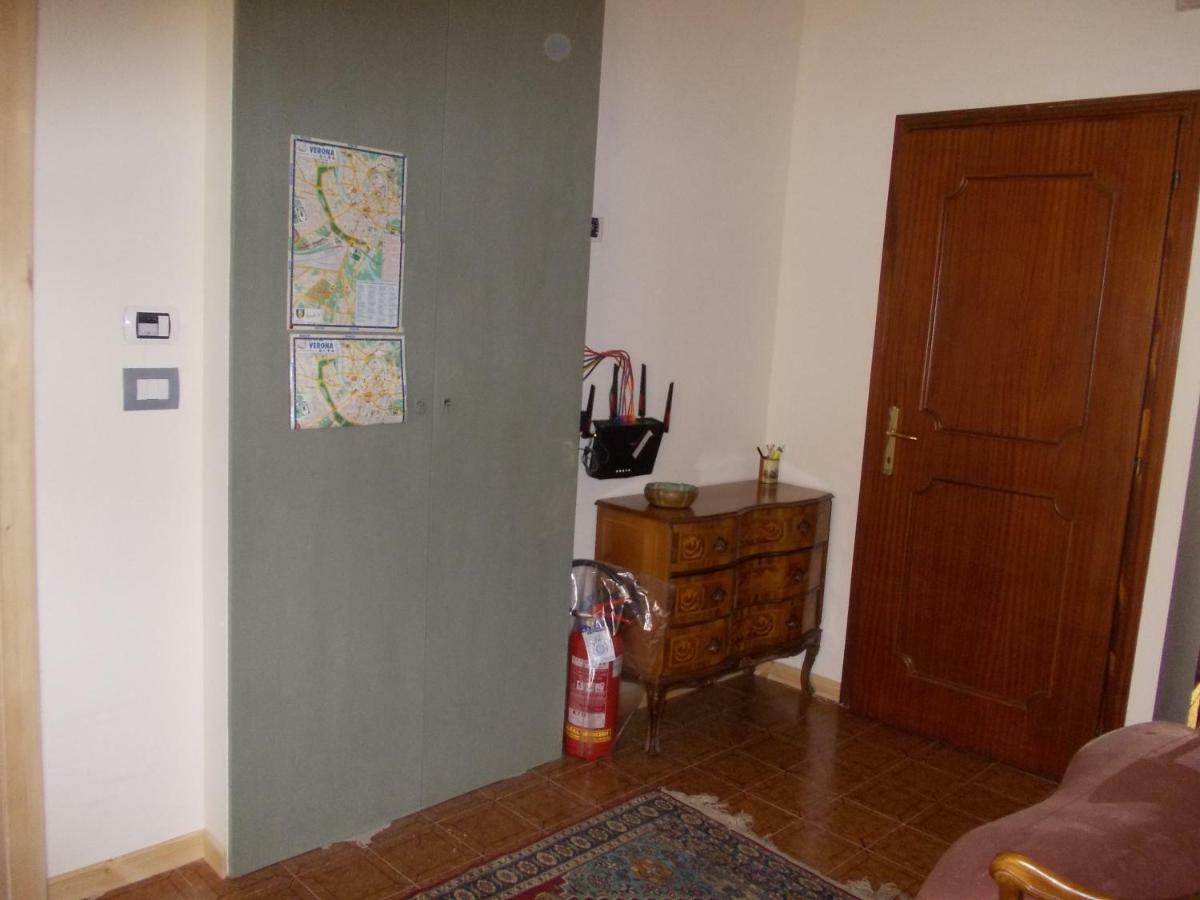 Отель Romagnoli 36 Верона Экстерьер фото